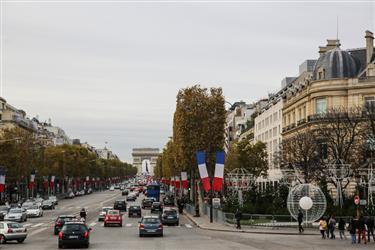 Avenue des Champs-Elysees