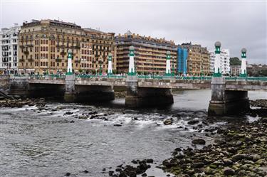 La Zurriola Bridge