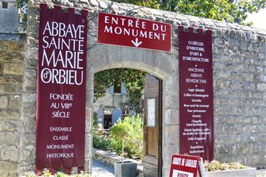 Lagrasse Abbey (St. Marie d’Orbieu)