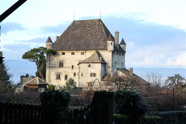 Le Labyrinthe - Jardin des Cinq Sens, Yvoire, France