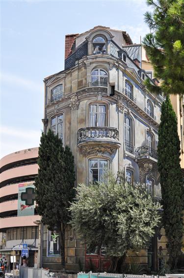 Mural at Place Edouard Adam