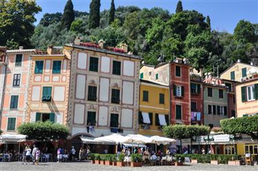 Piazza Martiri dell’ Olivetta