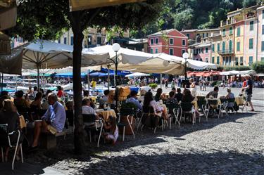 Piazza Martiri dell’ Olivetta