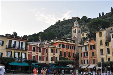 Piazza Martiri dell’ Olivetta