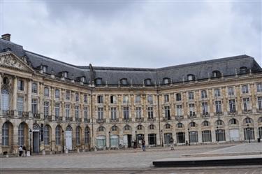 Place de la Bourse (Place Royale)