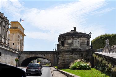 Porte du Peyrou