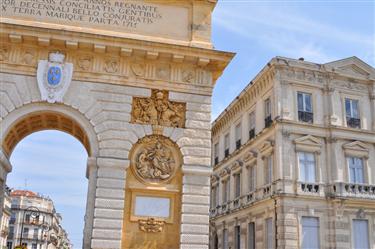 Porte du Peyrou