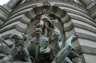 Statues at Michaelerplatz