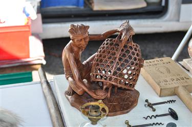 Villeneuve-les-Avignon Flea Market